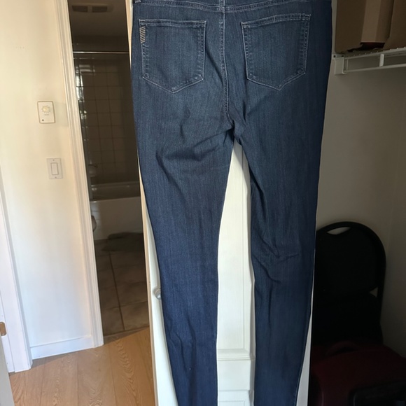 PAIGE Leggy Ultra Long Jeans Size 32 Indigo Wash - Picture 2 of 3